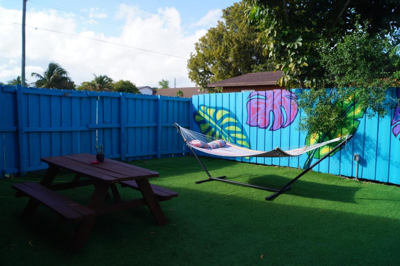 Art Graffiti Hostel Miami Exterior photo